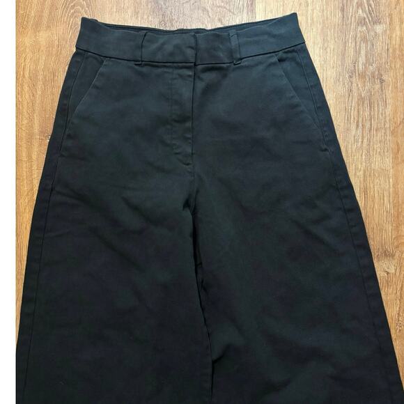 NWOT Everlane The Phoebe Trouser In Black
Size 6 - Picture 4 of 8